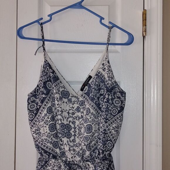 One Clothing blue white summer short romper Sz M - Picture 3 of 5